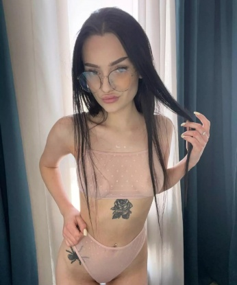 Анкета проститутки Алёночка - Фото 1, Ершов, 19 лет, №2305
